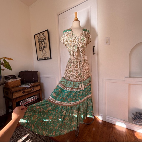 Arnhem two piece set - Picture 2 of 9